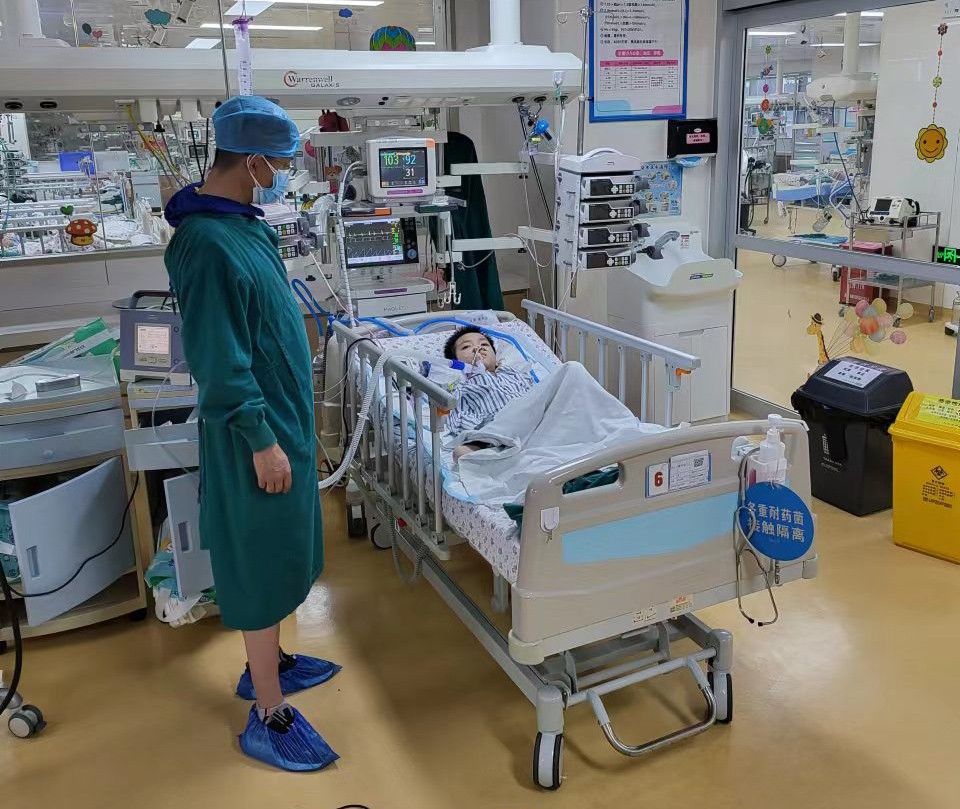 樟树市跨省救护车出租公司